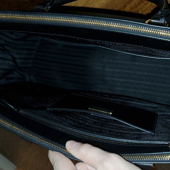 Authentic Prada Saffiano Large Bag - Picture 6 of 10